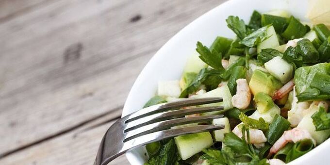 La salade de légumes doit souvent être présente dans le régime amaigrissant